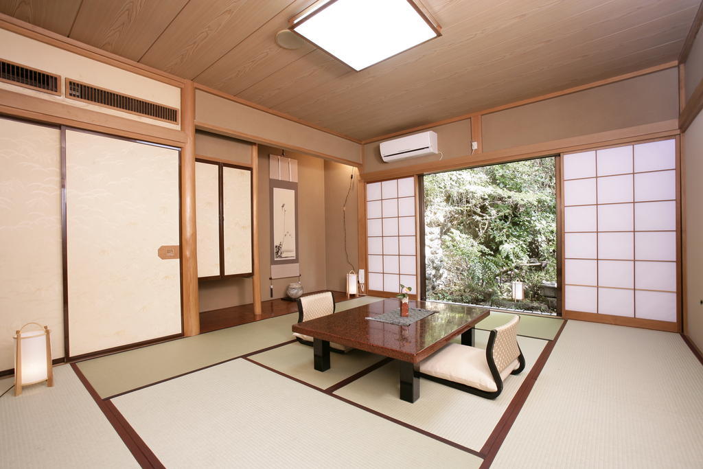 Oyo Hatago Ichiban Hotel Chichibu Exterior photo